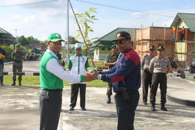 May Day, Polres Bengkalis Mengadakan Aksi Damai Penanaman Pohon